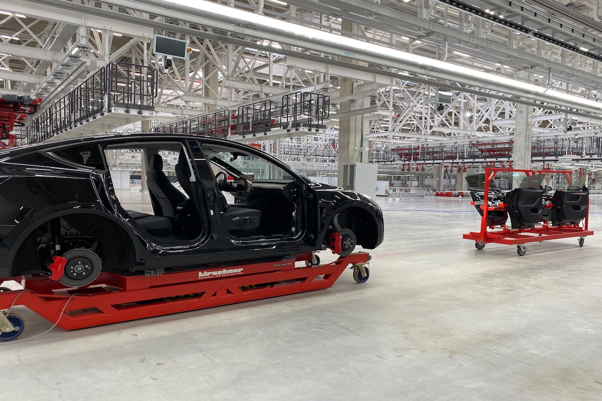 Tesla manufacturing