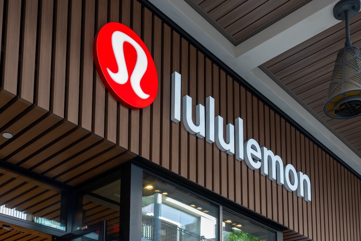 Lululemon (LULU)
