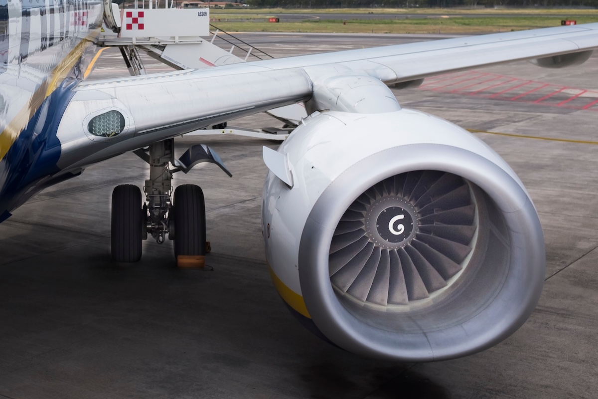 Engine aircraft